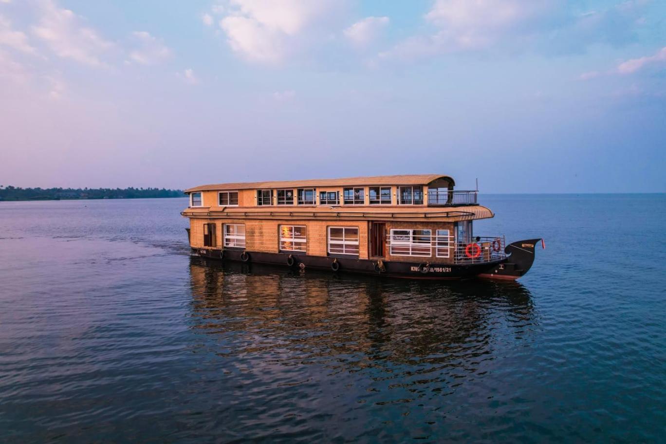 Venice Premium Houseboats Alleppey Alappuzha Exterior foto